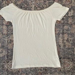 Off the shoulder short sleeve top